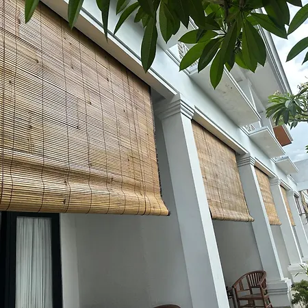 Little White Pavilion小白楼
