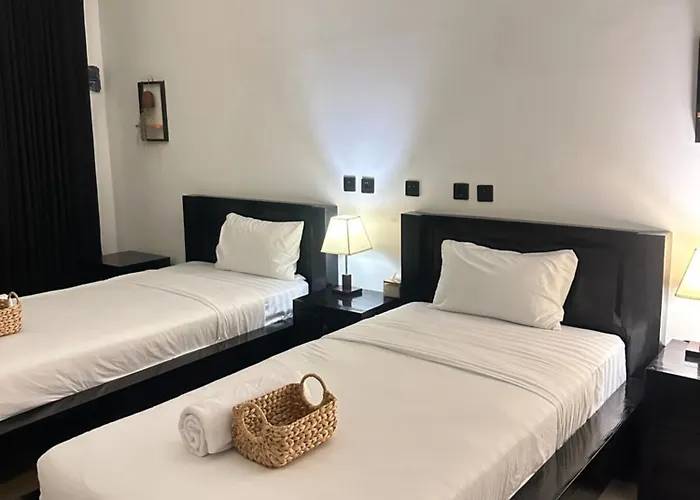 Little White Pavilion小白楼 Batununggul